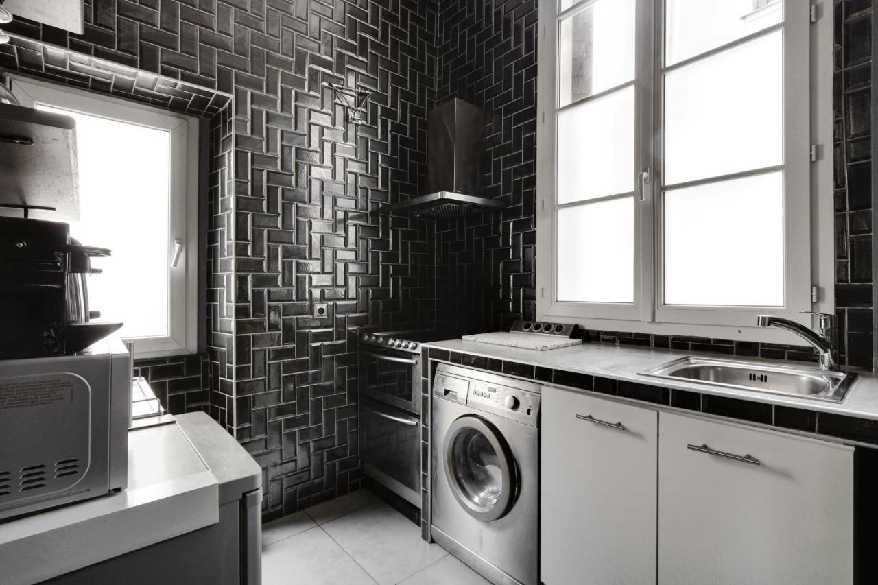 Pick A Flat'S Apartments In Le Marais - Rue Saint Merri Paris Exterior photo