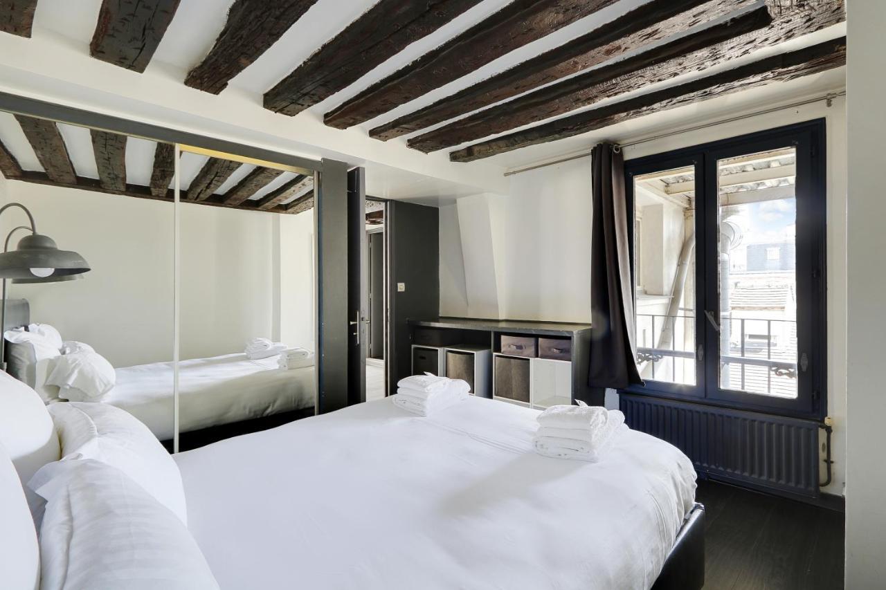 Pick A Flat'S Apartments In Le Marais - Rue Saint Merri Paris Exterior photo